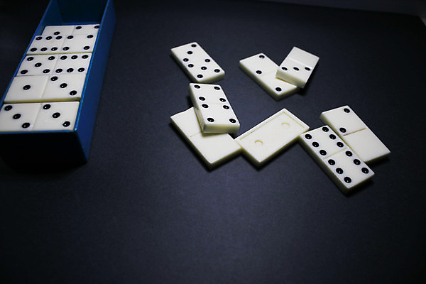 포토 JPG 해외이미지 사람없음 상자 넣기 도미노 해외포토 모션 파일형식 이미지허브