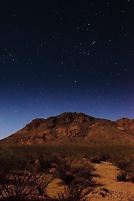 포토 JPG 해외이미지 별 하늘 산 풍경 사람없음 야외 파란색 우주 어둠 황혼 일몰 새벽 별자리 사막 황무지 야간 큼 남색 호기심 코스모스 천문학 아르헨티나 깊이 드넓은 무한 수평선 해외포토 자연요소 교육 꽃 감정 컬러 컨셉 노을 남아메리카 크기 파일형식 이미지허브