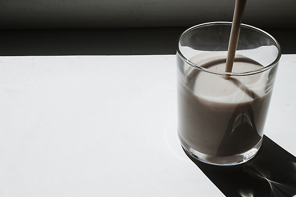 포토 JPG 해외이미지 라이프스타일 음료 음식 백그라운드 다이어트 일러스트 유리 탁자 건강 사람없음 컵 세로 세트 컬러풀 3D 얼음 미국 줄무늬 우유 흰색 신선 액체 붓기 떨어짐 아침식사 정상 가득함 크림 유기농 유리그릇 승진 요거트 내추럴 고립 단백질 칼슘 스플래쉬 현실 해외포토 자연요소 그릇 식기 웰빙 컬러 가구 컨셉 북아메리카 무늬 모션 재질 유제품 생활 식사 디지털합성 영양소 파일형식 이미지허브