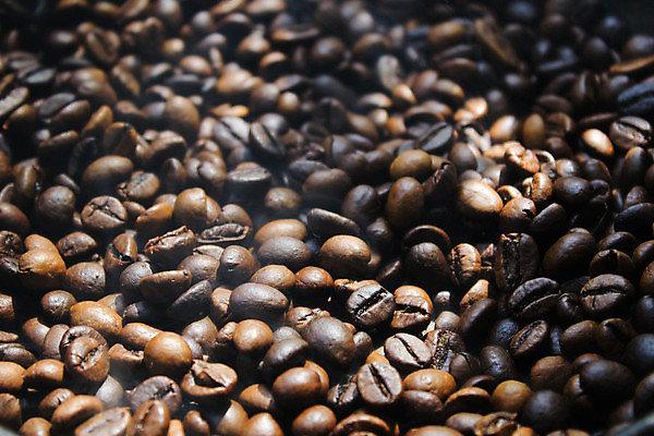 포토 JPG 해외이미지 커피 음료 음식 백그라운드 패턴 재료 손가락 아침 추상 콩 씨앗 사람없음 가로 농작물 갈색 우주 검은색 어둠 카페 에너지 원두 신선 그룹 맛 아침식사 낟알 굽기 가득함 질감 아로마 향 에스프레소 흙더미 내추럴 따뜻한음료 모카 아라비카 카페인 해외포토 주간 식물 손 컬러 컨셉 무늬 농업 곡류 상점 식사 흙 구이 파일형식 더미 이미지허브