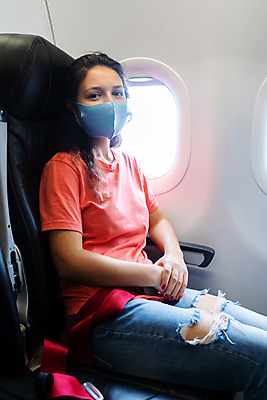 포토 JPG 해외이미지 여자 여행 의자 창문 휴가 비행기 실내 마스크 한명 앉기 상반신 옆모습 여행객 항공 승객 마스크착용 십대여자한명만 생활방역 방역지침 해외포토 1 뷰포인트 가구 항공교통 모션 대중교통 사람 내부 사회이슈 방역 여자한명만 십대여자만 파일형식 이미지허브