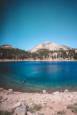 포토 JPG 해외이미지 호수 여행 산 사람없음 물 수영 숲 수영선수 해외포토 자연요소 운동선수 수상스포츠 파일형식 이미지허브