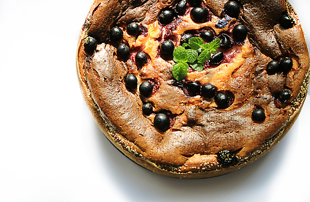 포토 JPG 해외이미지 그릇 접시 계절 열매 음식 조각 백그라운드 과일 부분 탁자 디저트 치즈 건강 요리 사람없음 장식 갈색 케이크 식사 저녁식사 빵집 흰색 시골 달콤 맛 아침식사 굽기 먹기 레몬 민트 크림 시골집 블루베리 푸딩 점심식사 바닐라 캐서롤 페스츄리 핸드메이드 해외포토 식물 식기 빵 컬러 가구 컨셉 모션 유제품 주택 상점 용기_그릇 구이 허브 파일형식 이미지허브