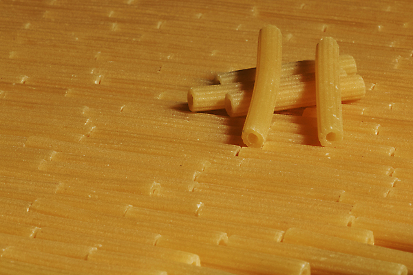 포토 JPG 해외이미지 라이프스타일 음식 백그라운드 재료 표면 추상 파스타 건강 요리 사람없음 노란색 요리사 식사 닫기 이탈리아음식 묘사 질감 날것 점심식사 마카로니 생식 정물화 줄서기 탄수화물 카피스페이스 해외포토 직업 컬러 무늬 모션 서양음식 생활 공백 그림 파스타면 파일형식 이미지허브