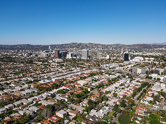포토 JPG 해외이미지 나무 도로 교통시설 자동차 하늘 천사 거리 아파트 주택 건설업 풍경 사람없음 야외 건물 초록색 여름 파란색 탑 고층빌딩 미국 도시 뜨거움 도심 중앙 빌라 캘리포니아 지역 커뮤니티 스카이라인 이웃 할리우드 로스앤젤레스 개발 교외 조감도 해외포토 식물 건축물 계절 산업 길 육상교통 컬러 교통 북아메리카 빌딩 시설 파일형식 이미지허브