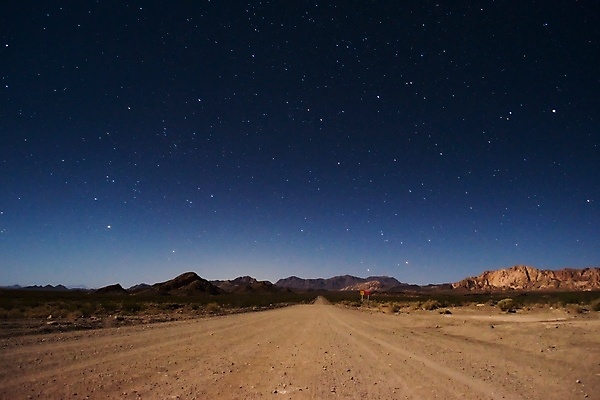 포토 JPG 해외이미지 별 길 밤하늘 사람없음 야외 사막 분위기 야간 감성 몽환 해외포토 자연요소 컨셉 하늘 파일형식 이미지허브