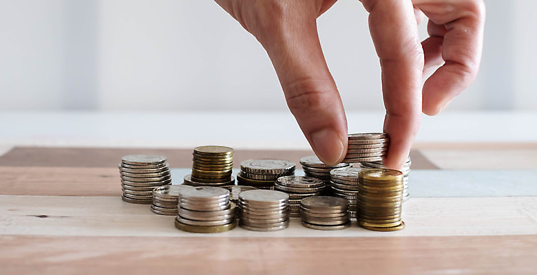 포토 JPG 해외이미지 손 컨셉 돈 비즈니스 그래프 미래 사람없음 금융 경제 쌓기 달러 동전 성장 시장 재산 주식 투자 이익 수익 예산 비용 해외포토 모션 신체부위 파일형식 이미지허브