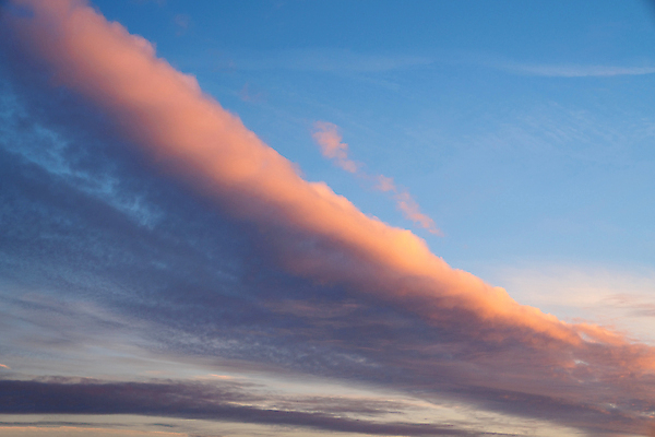 포토 JPG 해외이미지 구름 자연 하늘 파노라마 풍경 사람없음 야외 파란색 일출 환경 맑음 황혼 새벽 내추럴 파스텔톤 해외포토 자연요소 컬러 날씨 촬영기법 노을 일몰 생태계 파일형식 이미지허브