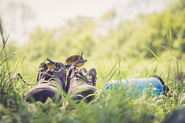 포토 JPG 해외이미지 공원 신발 컨셉 자연 휴가 휴식 취미 사람없음 물 스터디 일시정지 내추럴 단절 치유 카피스페이스 해외포토 자연요소 공공시설 학습 공백 생태계 파일형식 이미지허브