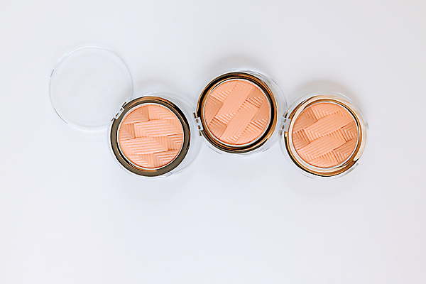 포토 JPG 해외이미지 직업 얼굴 그림자 사람없음 세트 컬러풀 뷰티 유행 화장품 붓 화려 팔레트 우아함 상품 가루 볼터치 수집 만들기 예술가 아이섀도 돌봄 해외포토 컬러 컨셉 모션 신체부위 화장 파일형식 이미지허브