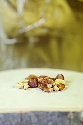 포토 JPG 해외이미지 식물 음식 백그라운드 농업 다이어트 건조 건강 씨앗 사람없음 목재 세로 농장 갈색 노란색 에너지 견과류 수확 달콤 먹기 상쾌 유기농 알맹이 땅콩 아몬드 판 브라질 단백질 섞기 식용 영양분 영양소 채식주의자 비건 해외포토 나무 웰빙 감정 산업 컬러 재료 모션 남아메리카 맛 채식 파일형식 이미지허브