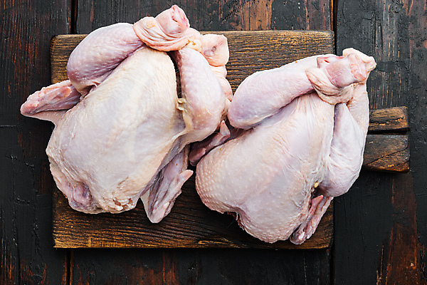 포토 JPG 해외이미지 생고기 사람없음 닭고기 나무도마 생닭 해외포토 도마 육류 목재 닭 파일형식 이미지허브