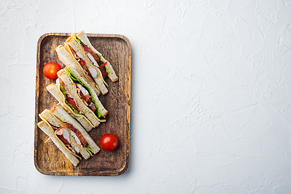 포토 JPG 해외이미지 조각 방울토마토 단면 샌드위치 사람없음 공백 신선 나무쟁반 플레이팅 해외포토 음식 토마토 쟁반 목재 상차림 파일형식 이미지허브