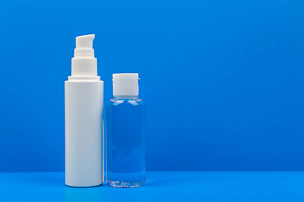 포토 JPG 해외이미지 실내 사람없음 화장품 파란배경 스킨케어 공병 목업 해외포토 백그라운드 내부 파란색 뷰티 병_담는 파일형식 이미지허브