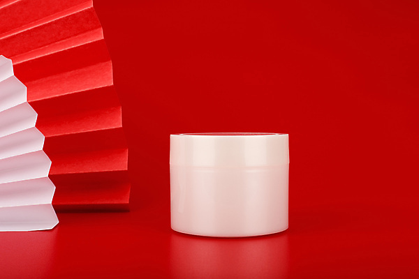 포토 JPG 해외이미지 실내 사람없음 뷰티 화장품 스킨케어 공병 빨간배경 목업 해외포토 백그라운드 내부 빨간색 병_담는 파일형식 이미지허브