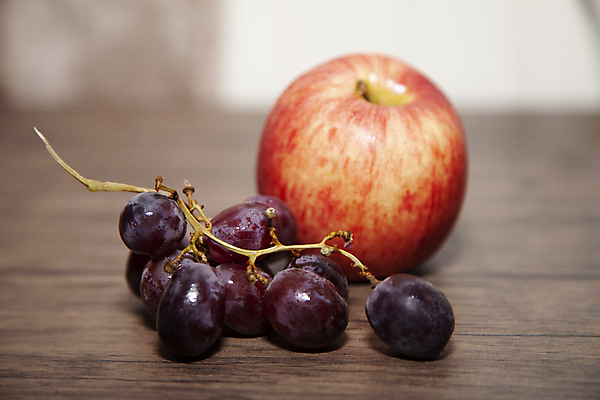 포토 JPG 해외이미지 식물 라이프스타일 잡화 열매 음식 과학 백그라운드 농업 다이어트 과일 탁자 포도 표면 건강 식이요법 사람없음 목재 가로 빨간색 수확 시장 달콤 맛 사과 정상 먹기 유기농 생물학 식용 영양분 영양소 워싱턴 경제학 세련 해외포토 나무 웰빙 교육 산업 컬러 가구 컨셉 재료 모션 생활 경제 미국 파일형식 이미지허브