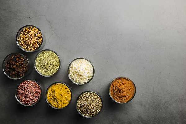 포토 JPG 해외이미지 재료 유리 고추 탁자 건조 건강 종류 요리 동양인 사람없음 빨간색 여러개 회색 뜨거움 고명 양념 조미료 사발 맛 정상 가루 인도인 허브 향신료 유기농 매움 날것 후추 카레 바질 내추럴 땅바닥 시나몬 오레가노 카피스페이스 해외포토 외국인 식물 웰빙 음식 컬러 가구 다수 컨셉 채소 재질 바닥 인종 공백 사기그릇 향미료 파일형식 이미지허브