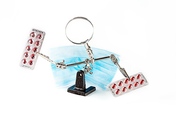 포토 JPG 해외이미지 컨셉 건강 병원 사람없음 치료 알약 약 건강관리 흰색 질병 위험 약국 예방 처방 조제 인슐린 진통제 항생제 카피스페이스 해외포토 컬러 의학 관리 공백 만들기 파일형식 이미지허브