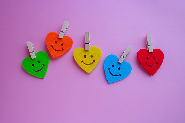 포토 JPG 해외이미지 모양 디자인 분홍색 결혼 백그라운드 컨셉 패턴 추상 휴가 아이디어 발렌타인데이 선물 사랑 미술 사람없음 장식 빨간색 초록색 파란색 컬러풀 노란색 하트 축하 직물 신용카드 작음 심볼 오브젝트 질감 부드러움 솜털 양모 고립 펠트 핸드메이드 해외포토 감정 컬러 무늬 데이이벤트 문화예술 이벤트 금융 감각 크기 파일형식 천_직물 이미지허브