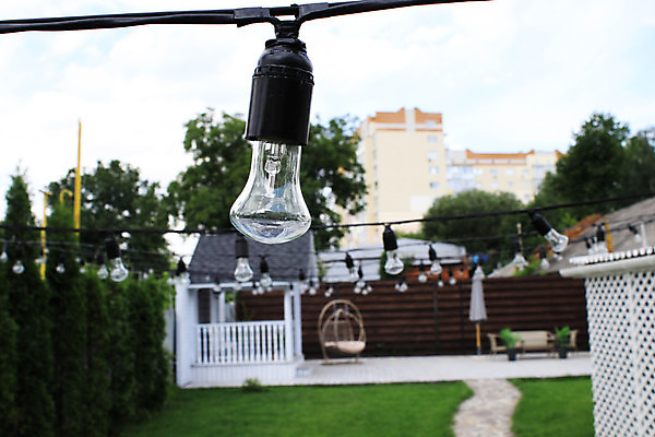 포토 JPG 해외이미지 디자인 별 줄 백그라운드 크리스마스 전구 유리 추상 휴가 조명 아이디어 매달리기 미술 사람없음 장식 가로 빛 노란색 파티 검은색 축제 화환 어둠 황혼 에너지 수확 램프 축하 황금 고급 야간 저녁 복고 샹들리에 야광 빛망울 광 유흥 해외포토 자연요소 기념일 꽃 컬러 컨셉 무늬 농업 모션 재질 문화예술 이벤트 일몰 파일형식 이미지허브