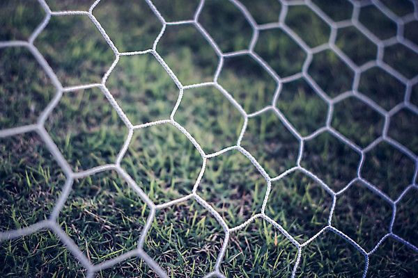 포토 JPG 해외이미지 백그라운드 공 모션 자연 놀이 추상 사람없음 야외 건물 파란색 축구 원형 그물 소프트포커스 점수 골 광 블러 해외포토 도형 건축물 컬러 무늬 촬영기법 구기 생태계 파일형식 이미지허브