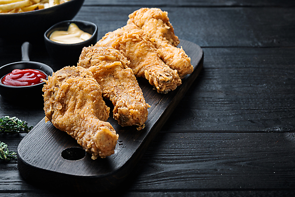 포토 JPG 해외이미지 조각 사람없음 식사 치킨 공백 튀김 뜨거움 황금 맛 굽기 남쪽 드럼스틱 빵가루 핸드메이드 카피스페이스 해외포토 음식 컨셉 구이 방향 닭고기요리 파일형식 이미지허브