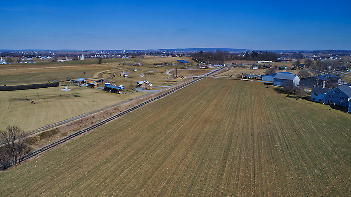 포토 JPG 해외이미지 식물 구름 계절 산업 문화 음식 백그라운드 잎 밭 농업 채소 자연 하늘 옥수수 풍경 사람없음 야외 초록색 여름 파란색 농작물 농장 농경지 환경 맑음 봄 수확 성장 시골 신선 낟알 땅 유기농 장면 내추럴 드론 밭일 줄서기 수평선 세련 해외포토 자연요소 웰빙 컬러 모션 날씨 곡류 생태계 파일형식 이미지허브