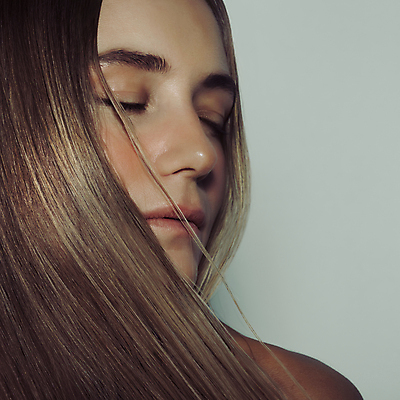 포토 JPG 해외이미지 스튜디오촬영 백인 모델 긴머리 여자 얼굴 건강 병원 한명 사람 치료 금발 화장 뷰티 유행 스파 화려 닫기 실크 피부 피부관리 내추럴 고립 돌봄 스타일링 완벽 진짜 스타일 해외포토 서양인 1 헤어스타일 컨셉 의학 모션 실내 신체부위 직물 파일형식 이미지허브