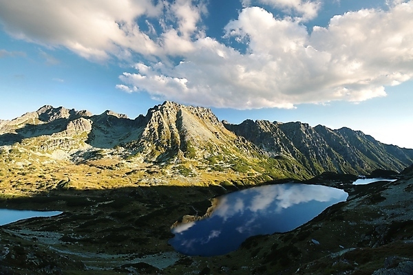 포토 JPG 해외이미지 유럽 호수 여행 백그라운드 자국 자연 아침 산 안테나 파노라마 사람없음 컬러풀 햇빛 태양 일출 환경 계곡 일몰 새벽 활발 하이킹 연못 정상 언덕 알프스 폴란드 내추럴 강렬 절정 해외포토 주간 자연요소 나라 컬러 컨셉 통신 레저 촬영기법 노을 생태계 파일형식 이미지허브