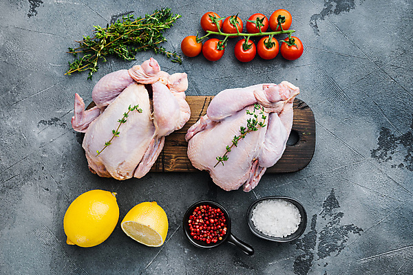 포토 JPG 해외이미지 방울토마토 생고기 사람없음 닭고기 레몬 굵은소금 백리향 생닭 통후추 해외포토 토마토 과일 육류 닭 소금 후추 파일형식 이미지허브