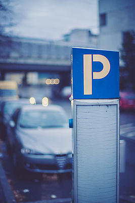 포토 JPG 해외이미지 유럽 돈 교통시설 자동차 사람없음 야외 기계 티켓 주차 결제 해결 타이머 해외포토 나라 육상교통 교통 재산 시설 파일형식 이미지허브