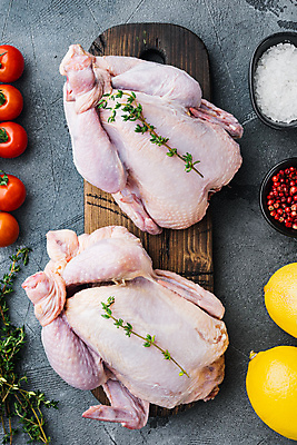 포토 JPG 해외이미지 방울토마토 생고기 사람없음 닭고기 레몬 굵은소금 백리향 생닭 해외포토 토마토 과일 육류 닭 소금 파일형식 이미지허브