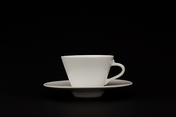 포토 JPG 해외이미지 검은배경 실내 사람없음 찻잔 컵받침 해외포토 백그라운드 잔 내부 검은색 받침대 파일형식 이미지허브