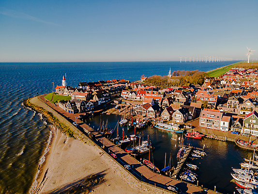 포토 JPG 해외이미지 유럽 섬 여행 교통시설 낚시 휴가 조명 등대 항해 경고 풍경 사람없음 가로 빛 컬러풀 마을 일출 탑 항구 황혼 흰색 도시 저녁 네덜란드 신호 드론 조감도 수평선 해외포토 건축물 나라 컬러 교통 배_교통 레저 노을 일몰 야간 시설 파일형식 이미지허브