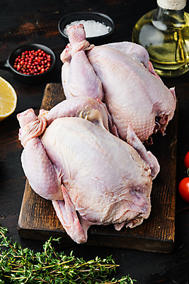 포토 JPG 해외이미지 생고기 사람없음 닭고기 식용유 레몬 굵은소금 백리향 생닭 통후추 해외포토 과일 육류 닭 기름_음식 소금 후추 파일형식 이미지허브