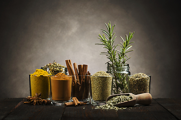 포토 JPG 해외이미지 백그라운드 재료 유리 고추 탁자 건조 건강 종류 요리 동양인 사람없음 목재 빨간색 여러개 뜨거움 고명 양념 조미료 사발 맛 가루 인도인 허브 향신료 유기농 매움 날것 후추 카레 바질 내추럴 땅바닥 시나몬 오레가노 카피스페이스 해외포토 외국인 나무 식물 웰빙 음식 컬러 가구 다수 컨셉 채소 재질 바닥 인종 공백 사기그릇 향미료 파일형식 이미지허브