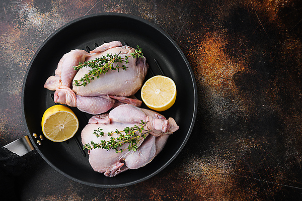 포토 JPG 해외이미지 생고기 사람없음 닭고기 레몬 백리향 생닭 카피스페이스 해외포토 과일 육류 공백 닭 파일형식 이미지허브