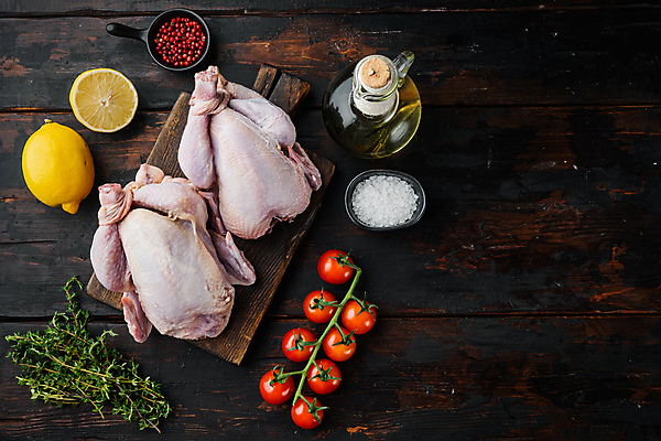 포토 JPG 해외이미지 방울토마토 생고기 사람없음 닭고기 식용유 레몬 굵은소금 백리향 생닭 통후추 카피스페이스 해외포토 토마토 과일 육류 공백 닭 기름_음식 소금 후추 파일형식 이미지허브