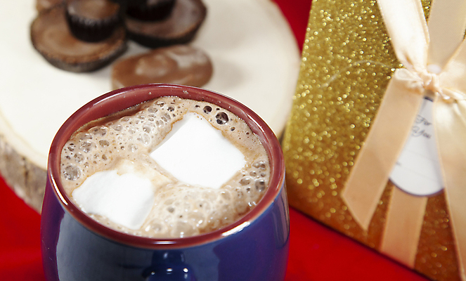 포토 JPG 해외이미지 전통 커플 계절 기독교 종교 음식 백그라운드 크리스마스 2 겨울 휴가 기념 사탕 선물 사람없음 목재 컵 빨간색 산타클로스 초콜릿 축제 줄무늬 기쁨 머그컵 흰색 축하 대접 뜨거움 쌍 황금 달콤 맛 12월 가득함 코코아 클라우스 해외포토 나무 식기 기념일 감정 음료 컬러 컨셉 무늬 재료 관계 디저트 날짜 파일형식 이미지허브