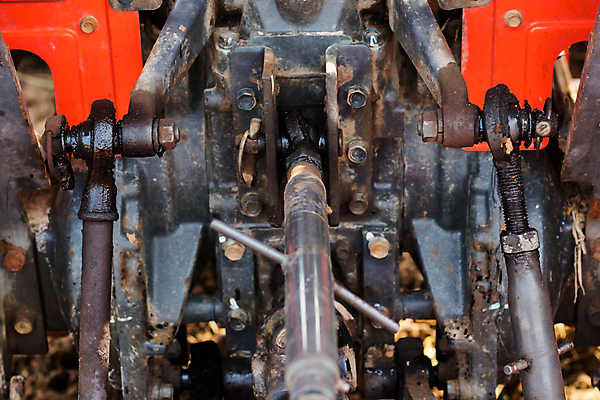 포토 JPG 해외이미지 산업 벽 백그라운드 농업 불 사람없음 뒷모습 갈색 금속 검은색 힘 에너지 수확 닫기 철 질감 트랙터 내추럴 옛날 철강 해외포토 자연요소 뷰포인트 컬러 모션 재질 농기계 특수차량 파일형식 이미지허브