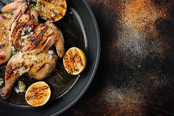 포토 JPG 해외이미지 근접촬영 사람없음 하이앵글 치킨 닭고기 레몬 그릴구이 해외포토 뷰포인트 과일 육류 구이 닭고기요리 파일형식 이미지허브