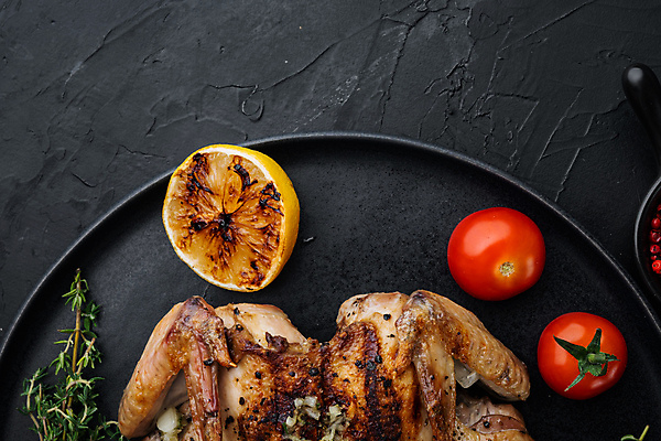 포토 JPG 해외이미지 방울토마토 근접촬영 사람없음 하이앵글 치킨 닭고기 레몬 허브 그릴구이 백리향 해외포토 식물 뷰포인트 토마토 과일 육류 구이 닭고기요리 파일형식 이미지허브