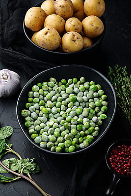 포토 JPG 해외이미지 감자 실내 사람없음 담기 완두콩 해외포토 채소 모션 콩 내부 파일형식 이미지허브