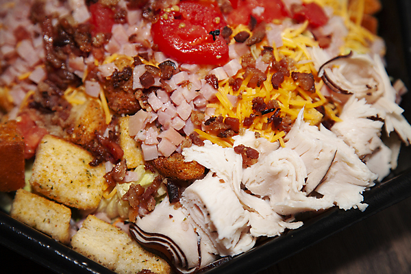 포토 JPG 해외이미지 라이프스타일 접시 음식 백그라운드 다이어트 토마토 건강 식이요법 육류 요리 사람없음 가로 노란색 환경 식당 요리사 식사 저녁식사 맛 상추 일회용 컨테이너 먹기 준비 햄 테이크아웃 베이컨 칠면조 점심식사 단백질 영양분 영양소 크루통 해외포토 직업 식기 산업 빵 컬러 컨셉 채소 식재료 모션 조류 돼지고기 생활 상점 파일형식 이미지허브