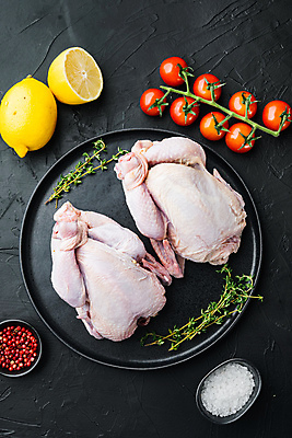 포토 JPG 해외이미지 방울토마토 고추 마늘 생고기 사람없음 닭고기 레몬 백리향 생닭 통후추 해외포토 토마토 채소 과일 육류 닭 후추 파일형식 이미지허브