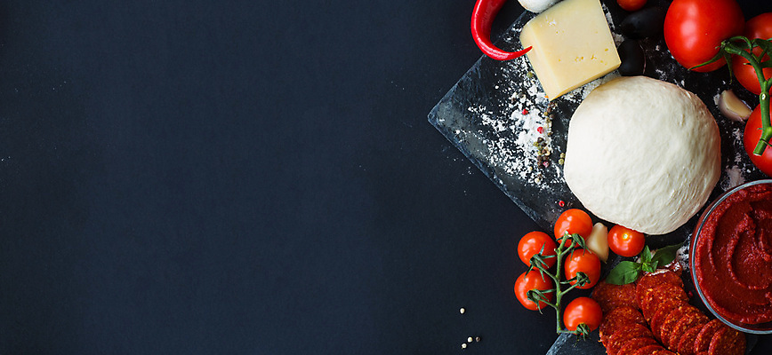 포토 JPG 해외이미지 전통 음식 백그라운드 토마토 채소 재료 텍스트 고추 탁자 양파 치즈 피자 마늘 요리 사람없음 주방 검은색 식사 저녁식사 버섯 이탈리아 신선 클래식 맛 먹기 허브 향신료 준비 올리브 햄 날것 반죽 밀가루 레시피 후추 바질 모짜렐라치즈 살라미 페퍼로니 핸드메이드 스타일 카피스페이스 해외포토 식물 열매 유럽 컬러 가구 컨셉 모션 유제품 패스트푸드 서양음식 육류 공백 소시지 가루 향미료 파일형식 이미지허브