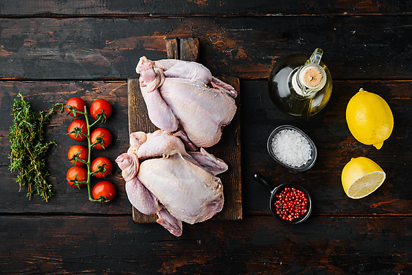 포토 JPG 해외이미지 방울토마토 고추 마늘 생고기 사람없음 닭고기 레몬 백리향 생닭 통후추 해외포토 토마토 채소 과일 육류 닭 후추 파일형식 이미지허브