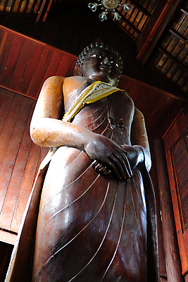 포토 JPG 해외이미지 아시아 종교 조각 불교 건축양식 서기 동양인 사람없음 목재 조각상 사찰 천연기념물 사리탑 숭배 해외포토 나무 건축 나라 재료 종교건축 모션 인종 조형물 탑 파일형식 이미지허브