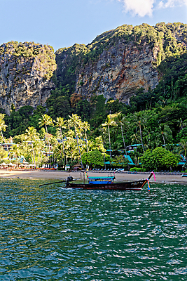 포토 JPG 해외이미지 아시아 모래 바다 섬 여행 태국 자연 하늘 호텔 휴가 휴식 산 손바닥 풍경 사람없음 물 여름 파란색 관광지 야자수 항구 맑음 침묵 만 고급 휴양지 석호 내추럴 안다만 파라다이스 푸켓 해외포토 자연요소 나무 손 계절 나라 컬러 컨셉 교통시설 숙소 날씨 소리 장소 생태계 파일형식 이미지허브