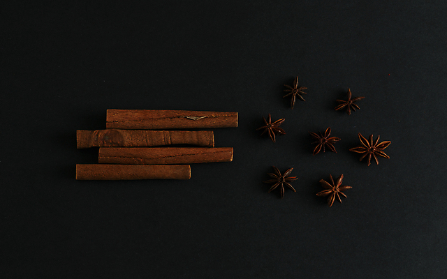 포토 JPG 해외이미지 계절 별 음식 재료 디저트 건조 건강 요리 씨앗 사람없음 장식 검은색 식사 빵집 양념 조미료 막대기 맛 혼합 굽기 먹기 향신료 묘사 유기농 향기 아로마 향료 향 구성 시나몬 해외포토 자연요소 식물 웰빙 컬러 컨셉 모션 상점 구이 냄새 향미료 파일형식 이미지허브